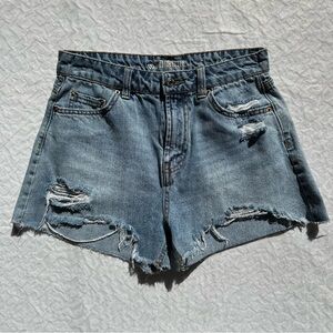 Wild Fable high-rise distressed denim shorts in a size 4✨